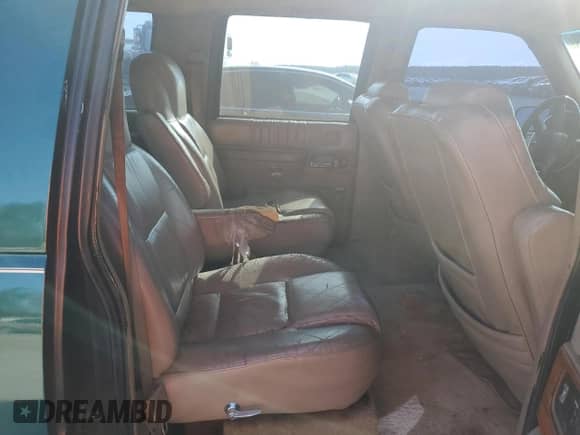 1994 Chevrolet Suburban with VIN 1GBEC16K1RJ321083, listed as a Copart auction lot 78255344 with 250,014 mi miles and Salvage title. Bid and sale history available at DreamBid. Image 11.