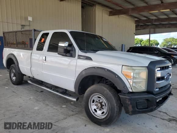 2013 Ford F-250 XL с VIN 1FT7X2B64DEA23829, выставлен на аукционе Copart как лот 83969295 с пробегом 82 330 миль миль и Списание • Salvage title. История ставок и продаж доступна на DreamBid. Изображение 4.