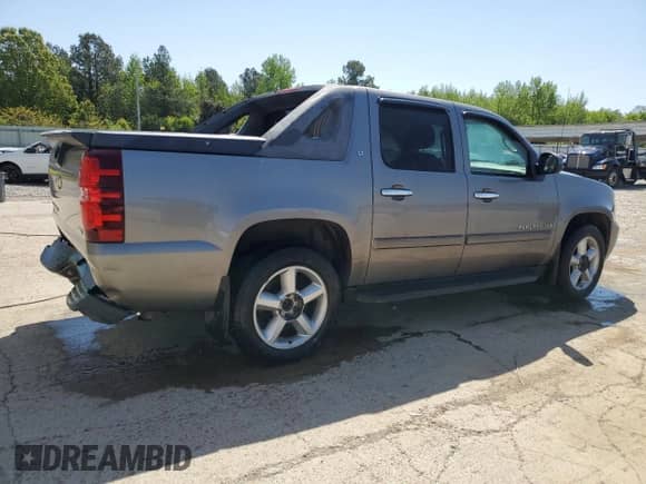 2008 Chevrolet Avalanche 2LT z VIN 3GNEC12068G275936, wystawiony jako Copart lot #53301475 z przebiegiem 211 359 mil mil oraz Szkoda całkowita • Salvage title. Historia ofert i sprzedaży dostępna na DreamBid. Obrazek 3.