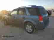 2007 Saturn VUE V6 z VIN 5GZCZ53457S841114, wystawiony jako Copart lot #77676254 z przebiegiem 130 615 mil mil oraz Szkoda całkowita • Salvage title. Historia ofert i sprzedaży dostępna na DreamBid. Obrazek 2.
