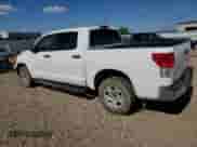 2008 Toyota Tundra z VIN 5TFDV54198X056458, wystawiony jako Copart lot #70442855 z przebiegiem 179 429 mil mil oraz Szkoda całkowita • Salvage title. Historia ofert i sprzedaży dostępna na DreamBid. Obrazek 2.