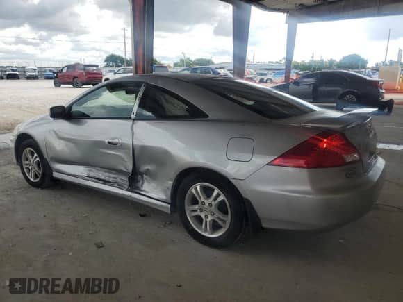 2007 Honda Accord LX с VIN 1HGCM72327A012092, выставлен на аукционе Copart как лот 68923635 с пробегом 145 465 миль миль и Списание • Salvage title. История ставок и продаж доступна на DreamBid. Изображение 2.