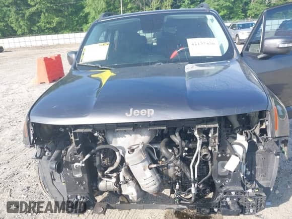 2017 Jeep Renegade Latitude с VIN ZACCJABB3HPG05926, выставлен на аукционе IAAI как лот 42157458 с пробегом 90 859 миль миль и . История ставок и продаж доступна на DreamBid. Изображение 6.