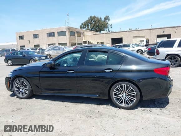 2018 BMW 5 Series 530i with VIN WBAJA5C51JWA56680, listed as a IAAI auction lot 42273066 with 39,789 mi miles and . Bid and sale history available at DreamBid. Image 14.