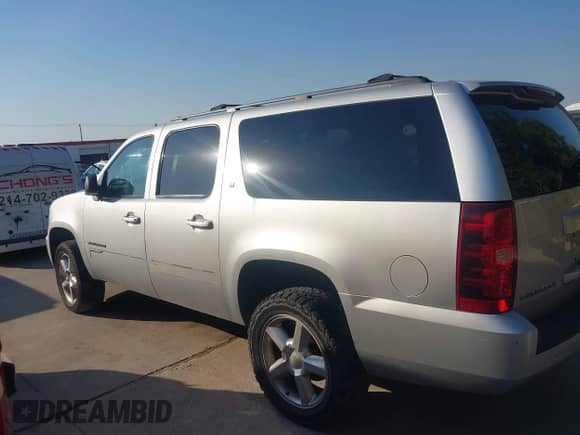 2012 Chevrolet Suburban LT с VIN 1GNSKJE78CR155918, выставлен на аукционе IAAI как лот 43443275 с пробегом 250 086 миль миль и . История ставок и продаж доступна на DreamBid. Изображение 14.