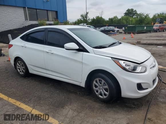 2012 Hyundai Accent GLS z VIN KMHCT4AE7CU215566, wystawiony jako Copart lot #65951955 z przebiegiem 101 161 mil mil oraz Szkoda całkowita • Salvage title. Historia ofert i sprzedaży dostępna na DreamBid. Obrazek 4.