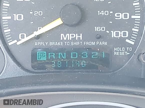 1999 Chevrolet Silverado 1500 LS z VIN 2GCEC19T4X1253725, wystawiony jako IAAI lot #43033823 z przebiegiem 381 140 mil mil oraz . Historia ofert i sprzedaży dostępna na DreamBid. Obrazek 15.