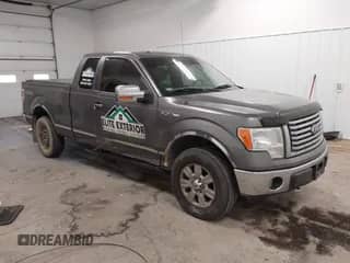 2010 Ford F-150 XL z VIN 1FTFX1EV2AKE13835, wystawiony jako IAAI lot #43229485 z przebiegiem 142 016 mil mil oraz . Historia ofert i sprzedaży dostępna na DreamBid. Obrazek 1.