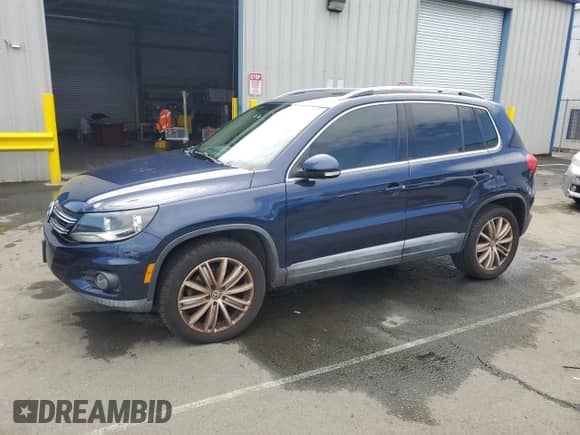 2013 Volkswagen Tiguan SE с VIN WVGAV7AX4DW548866, выставлен на аукционе Copart как лот 50389245 с пробегом 121 976 миль миль и На запчасти • Non repairable. История ставок и продаж доступна на DreamBid. Изображение 1.