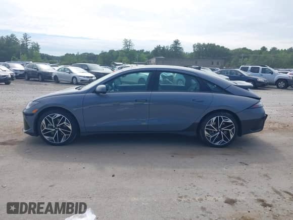 2023 Hyundai Ioniq 6 Limited с VIN KMHM54AC4PA040262, выставлен на аукционе IAAI как лот 42556882 с пробегом 15 859 миль миль и . История ставок и продаж доступна на DreamBid. Изображение 13.