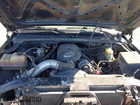 2002 Chevrolet Silverado 1500 with VIN 1GCEC14V22Z138422, listed as a IAAI auction lot 40975500 with Not provided miles and . Bid and sale history available at DreamBid. Image 10.