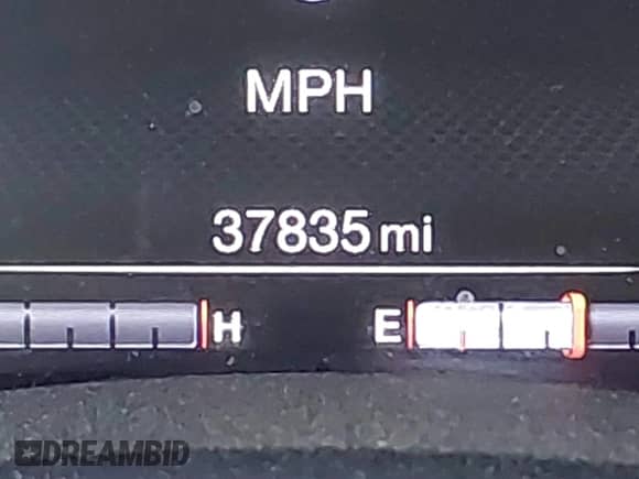 2017 Jeep Renegade Latitude z VIN ZACCJABB4HPG16935, wystawiony jako IAAI lot #41843666 z przebiegiem 37 835 mil mil oraz . Historia ofert i sprzedaży dostępna na DreamBid. Obrazek 15.