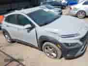 2023 Hyundai Kona SE с VIN KM8K22AB9PU040106, выставлен на аукционе IAAI как лот 43217946 с пробегом 71 157 миль миль и . История ставок и продаж доступна на DreamBid. Изображение 12.