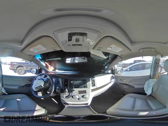 2015 Toyota Sienna XLE with VIN 5TDYK3DC2FS618302, listed as a Copart auction lot 86536625 with 80,165 mi miles and Non repairable. Bid and sale history available at DreamBid. Image 16.