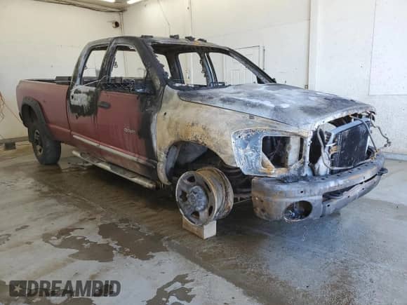 2006 Dodge 2500 SLT z VIN 1D7KS28CX6J123648, wystawiony jako Copart lot #41811945 z przebiegiem Nie podano mil oraz Nie do naprawy • Non repairable. Historia ofert i sprzedaży dostępna na DreamBid. Obrazek 4.