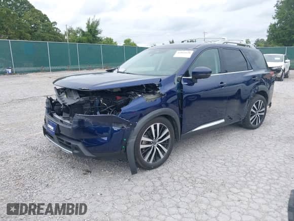 2023 Nissan Pathfinder Platinum с VIN 5N1DR3DK3PC206454, выставлен на аукционе IAAI как лот 42861618 с пробегом 25 099 миль миль и . История ставок и продаж доступна на DreamBid. Изображение 2.