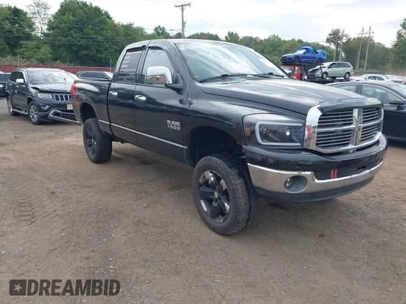 2008 Dodge 1500 SLT with VIN 1D7HU18N88S556351, listed as a IAAI auction lot 43232359 with 221,096 mi miles and . Bid and sale history available at DreamBid. Image 1.