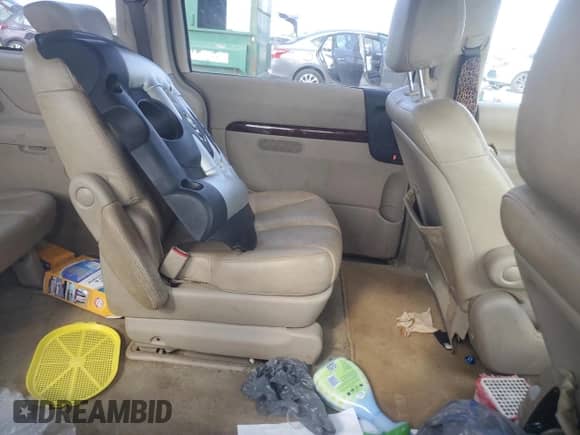 2007 Hyundai Entourage GLS с VIN KNDMC233976028851, выставлен на аукционе Copart как лот 80674005 с пробегом 128 049 миль миль и Чистый • Clean title. История ставок и продаж доступна на DreamBid. Изображение 11.