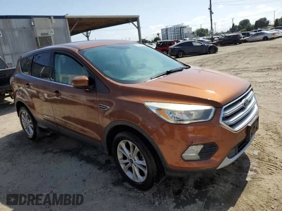 2017 Ford Escape SE with VIN 1FMCU9GD5HUA69460, listed as a Copart auction lot 59218285 with 122,938 mi miles and Clean title. Bid and sale history available at DreamBid. Image 4.