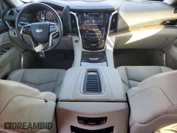 2020 Cadillac Escalade Premium Luxury с VIN 1GYS4CKJ9LR172686, выставлен на аукционе Copart как лот 82578424 с пробегом 29 458 миль миль и Списание • Salvage title. История ставок и продаж доступна на DreamBid. Изображение 8.