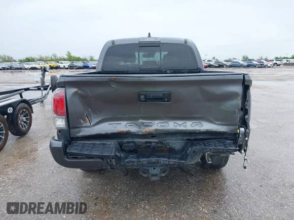 2021 Toyota Tacoma SR5 с VIN 5TFAZ5CNXMX097509, выставлен на аукционе IAAI как лот 41889399 с пробегом 81 598 миль миль и . История ставок и продаж доступна на DreamBid. Изображение 18.