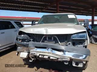 2004 Chevrolet Silverado 2500HD Work Truck с VIN 1GCHC23UX4F196830, выставлен на аукционе IAAI как лот 43325979 с пробегом 265 415 миль миль и . История ставок и продаж доступна на DreamBid. Изображение 6.