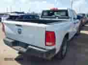 2019 Ram 1500 Tradesman z VIN 1C6RR6FG9KS740231, wystawiony jako IAAI lot #42739291 z przebiegiem 74 117 mil mil oraz . Historia ofert i sprzedaży dostępna na DreamBid. Obrazek 4.