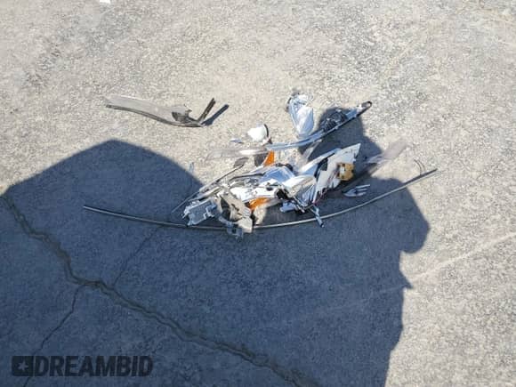 2013 Hyundai Azera с VIN KMHFG4JGXDA325761, выставлен на аукционе Copart как лот 70225975 с пробегом 126 944 миль миль и Списание • Salvage title. История ставок и продаж доступна на DreamBid. Изображение 12.