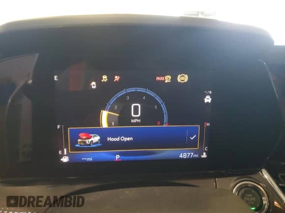 2025 Chevrolet Trax ACTIV z VIN KL77LKEP6SC104269, wystawiony jako Copart lot #71298825 z przebiegiem 4 877 mil mil oraz Szkoda całkowita • Salvage title. Historia ofert i sprzedaży dostępna na DreamBid. Obrazek 9.