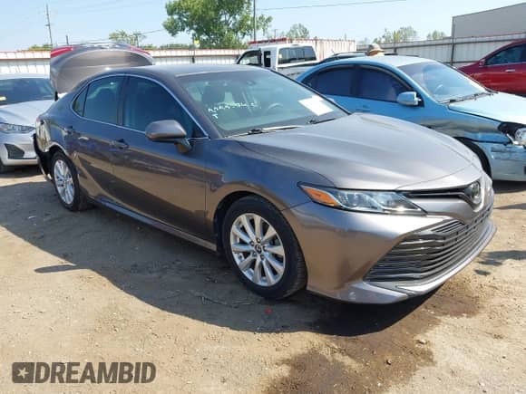 2018 Toyota Camry SE с VIN 4T1B11HK9JU546979, выставлен на аукционе IAAI как лот 43155241 с пробегом 57 460 миль миль и . История ставок и продаж доступна на DreamBid. Изображение 1.