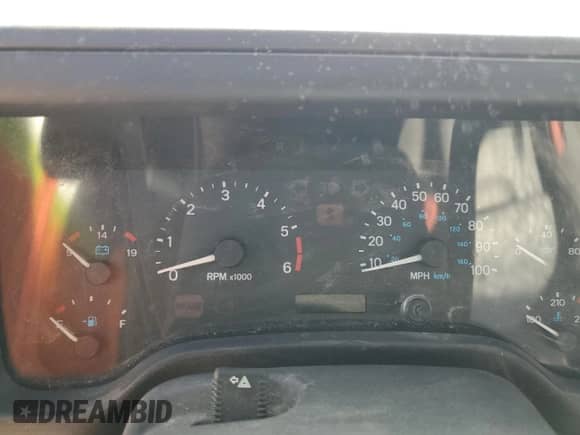 1998 Jeep Wrangler Sport z VIN 1J4FY19S5WP798597, wystawiony jako Copart lot #68707305 z przebiegiem Nie podano mil oraz Szkoda całkowita • Salvage title. Historia ofert i sprzedaży dostępna na DreamBid. Obrazek 9.