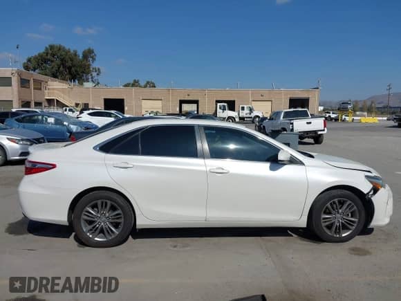 2017 Toyota Camry XLE с VIN 4T1BF1FK8HU306045, выставлен на аукционе IAAI как лот 43410023 с пробегом 155 235 миль миль и . История ставок и продаж доступна на DreamBid. Изображение 14.