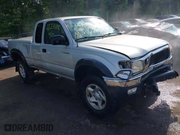 2004 Toyota Tacoma PreRunner z VIN 5TESM92N24Z444724, wystawiony jako IAAI lot #42274118 z przebiegiem 111 256 mil mil oraz . Historia ofert i sprzedaży dostępna na DreamBid. Obrazek 1.