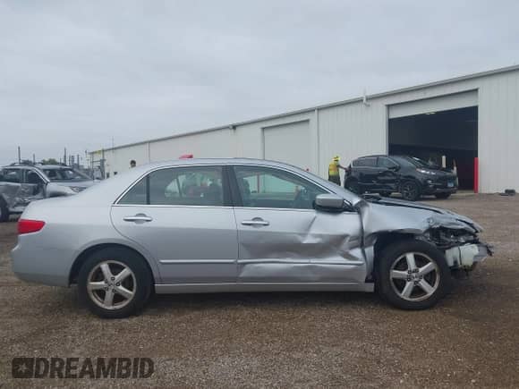 2005 Honda Accord EX with VIN 1HGCM56735A011869, listed as a IAAI auction lot 43001192 with 160,957 mi miles and . Bid and sale history available at DreamBid. Image 13.