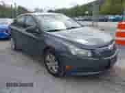 2013 Chevrolet Cruze LS с VIN 1G1PA5SHXD7185952, выставлен на аукционе IAAI как лот 43207516 с пробегом 139 101 миль миль и . История ставок и продаж доступна на DreamBid. Изображение 1.