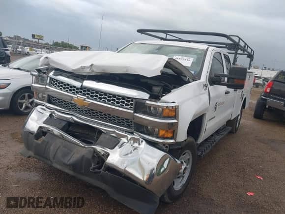 2019 Chevrolet Silverado 2500HD Work Truck z VIN 2GC2CREG8K1149824, wystawiony jako IAAI lot #41895440 z przebiegiem 241 366 mil mil oraz . Historia ofert i sprzedaży dostępna na DreamBid. Obrazek 2.