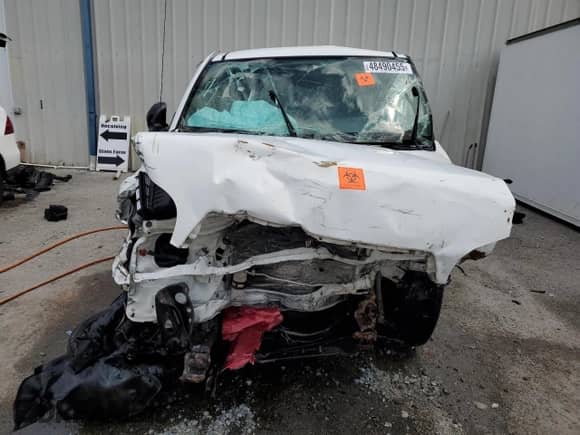 2002 Toyota Tundra z VIN 5TBJN32192S311755, wystawiony jako Copart lot #66692555 z przebiegiem Nie podano mil oraz Nie do naprawy • Non repairable. Historia ofert i sprzedaży dostępna na DreamBid. Obrazek 5.