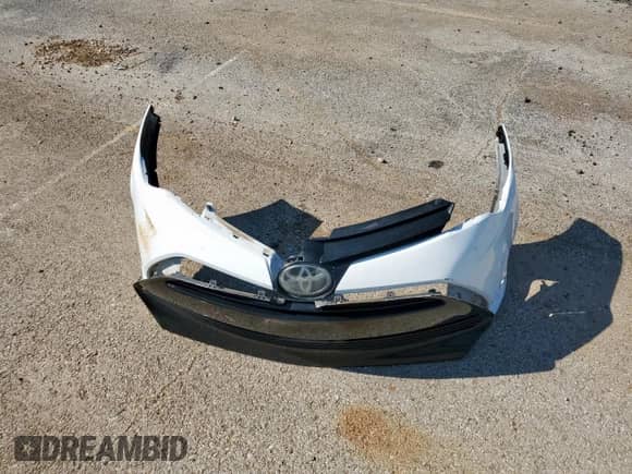 2019 Toyota Corolla L z VIN 5YFBURHE5KP934312, wystawiony jako Copart lot #80410885 z przebiegiem 114 628 mil mil oraz Szkoda całkowita • Salvage title. Historia ofert i sprzedaży dostępna na DreamBid. Obrazek 12.