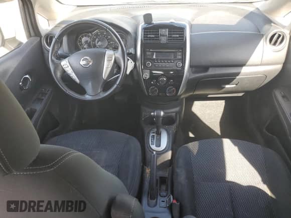 2015 Nissan Note SV z VIN 3N1CE2CP6FL436918, wystawiony jako Copart lot #86164595 z przebiegiem 59 467 mil mil oraz Szkoda całkowita • Salvage title. Historia ofert i sprzedaży dostępna na DreamBid. Obrazek 8.