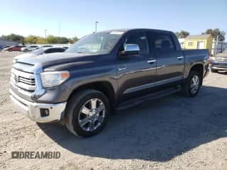 2015 Toyota Tundra Platinum с VIN 5TFAY5F14FX430429, выставлен на аукционе Copart как лот 81462575 с пробегом 286 490 миль миль и Чистый • Clean title. История ставок и продаж доступна на DreamBid. Изображение 1.