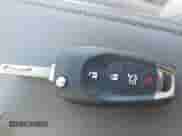 2017 Chevrolet Cruze LS z VIN 1G1BC5SMXH7277036, wystawiony jako IAAI lot #43484591 z przebiegiem 141 941 mil mil oraz . Historia ofert i sprzedaży dostępna na DreamBid. Obrazek 11.