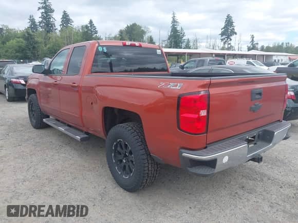 2015 Chevrolet Silverado 1500 LT с VIN 1GCVKREC7FZ220618, выставлен на аукционе IAAI как лот 42721887 с пробегом 175 717 миль миль и . История ставок и продаж доступна на DreamBid. Изображение 3.