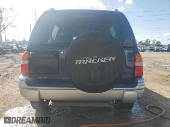 2002 Chevrolet Tracker LT с VIN 2CNBE634826950981, выставлен на аукционе Copart как лот 77488654 с пробегом 154 126 миль миль и Списание • Salvage title. История ставок и продаж доступна на DreamBid. Изображение 6.