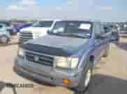 1999 Toyota Tacoma z VIN 4TAWN72N8XZ456195, wystawiony jako IAAI lot #43393428 z przebiegiem 499 113 mil mil oraz . Historia ofert i sprzedaży dostępna na DreamBid. Obrazek 17.