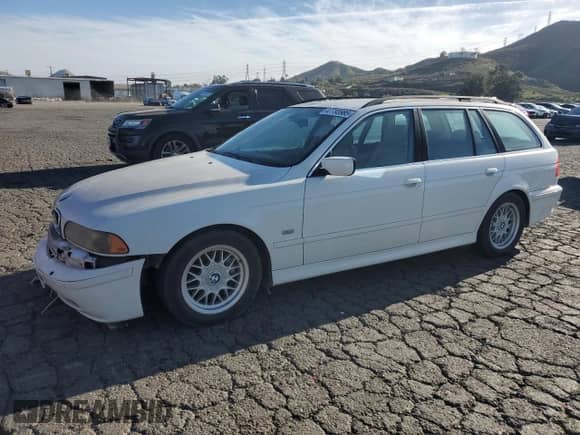 2003 BMW 5 Series 525i с VIN WBADS43433GE11244, выставлен на аукционе Copart как лот 47793985 с пробегом 120 512 миль миль и Чистый • Clean title. История ставок и продаж доступна на DreamBid. Изображение 1.