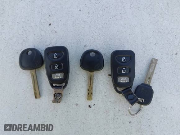 2012 Hyundai Sonata GLS with VIN 5NPEB4AC6CH338400, listed as a IAAI auction lot 43258012 with 145,518 mi miles and . Bid and sale history available at DreamBid. Image 11.