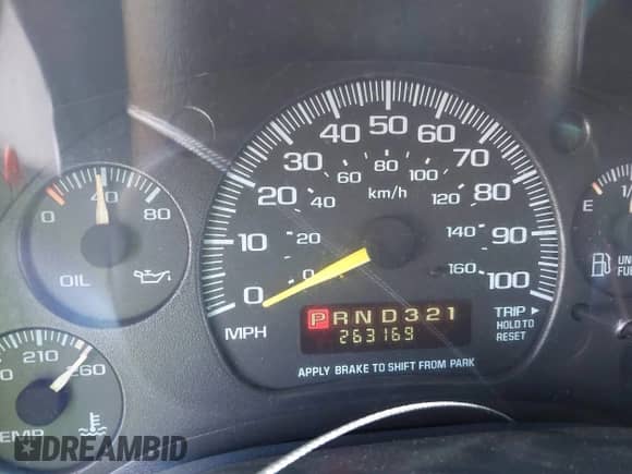 2000 Chevrolet Astro Cargo with VIN 1GCDM19W6YB217667, listed as a IAAI auction lot 43200838 with 263,169 mi miles and . Bid and sale history available at DreamBid. Image 7.