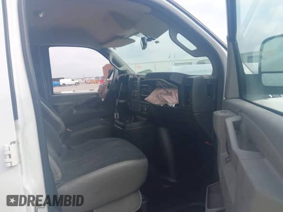 2021 Chevrolet Express Cargo with VIN 1GCWGAFP5M1258210, listed as a IAAI auction lot 42378121 with 50,438 mi miles and . Bid and sale history available at DreamBid. Image 5.