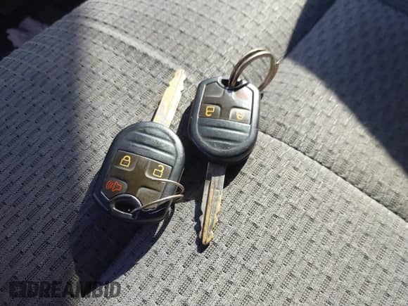 2011 Ford F-150 XL с VIN 1FTFW1EF3BFB48784, выставлен на аукционе IAAI как лот 43536258 с пробегом 340 026 миль миль и . История ставок и продаж доступна на DreamBid. Изображение 11.