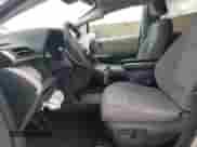 2023 Toyota Sienna LE с VIN 5TDKSKFC0PS075157, выставлен на аукционе Copart как лот 54269555 с пробегом 44 088 миль миль и На запчасти • Non repairable. История ставок и продаж доступна на DreamBid. Изображение 7.